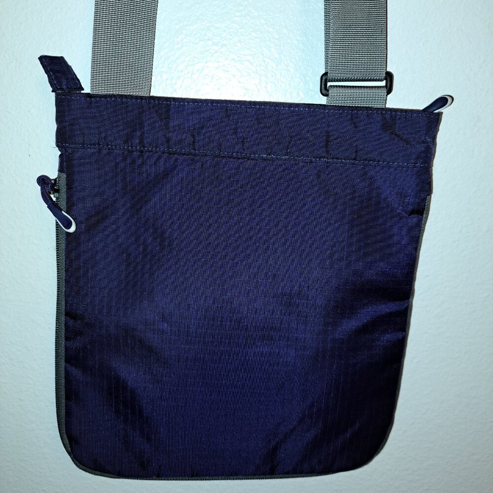 L.L. Bean Purple Crossbody Bag, Nylon, Expandable, Flower Swirl, Travel, Hiking - Picture 9 of 12